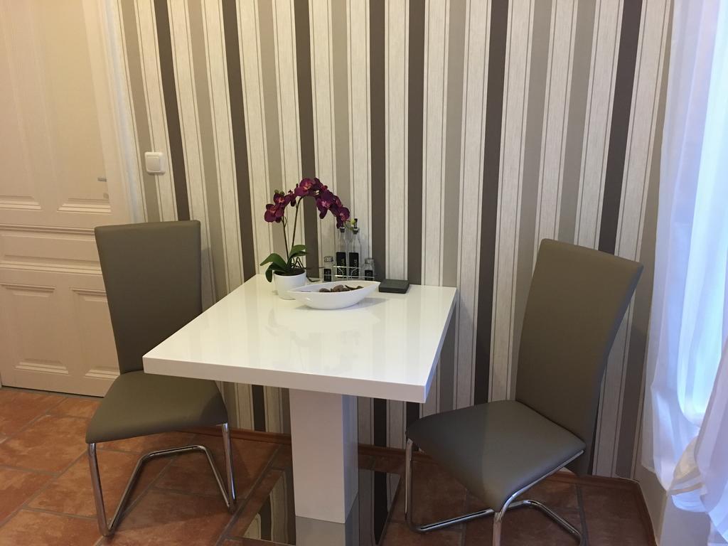 Holiday Vienna Apartments Екстер'єр фото